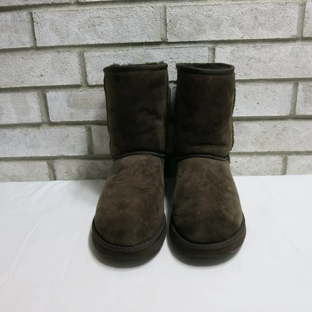 UGG Australia 5825 Classic Short Warm Insulated Winter Boot Women's Footwear 7